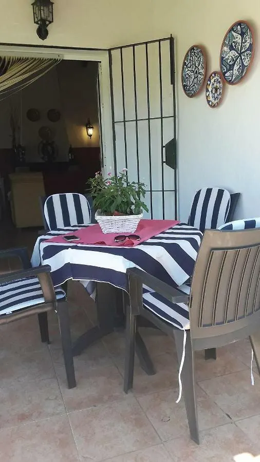 Holiday home Chalet La Huerta 2 Amplios Jardines Barbacoa Y Wifi Conil De La Frontera Spain
